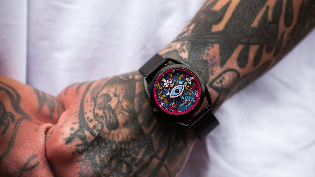 Khaosify close up on wrist
