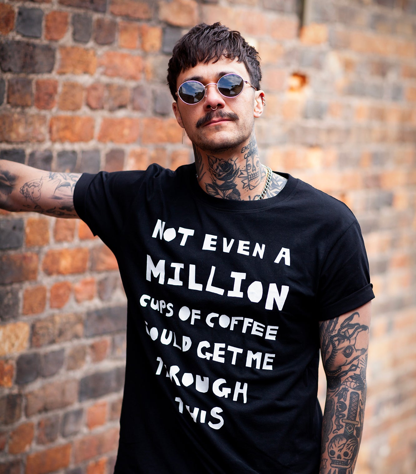   ジョングク モノロゴTシャツ ブラックM Monday t-shirt – Mr Jones Watches