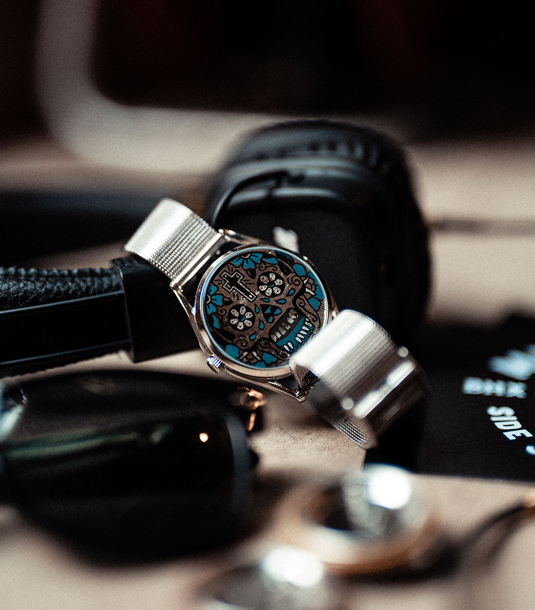 手作り！Skull Original Watch BRAND HIRO'S Gilded Skull | Handmade with palladium and gold | Mr Jones Watches