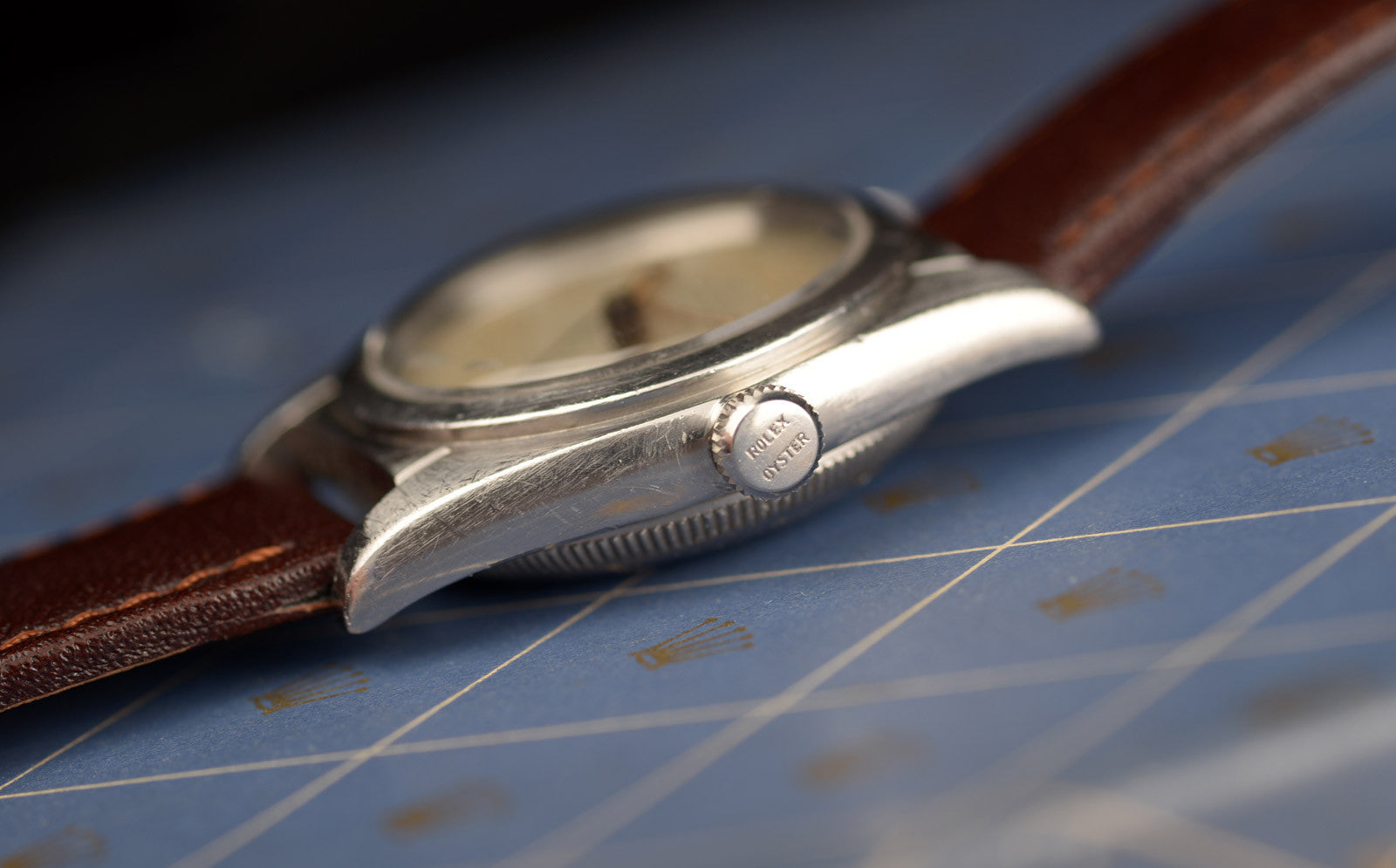 Rolex bubbleback (1945) – Mr Jones Watches